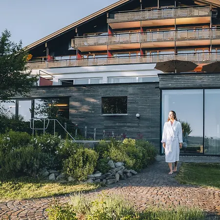 Отель Wellnesshotel Linde