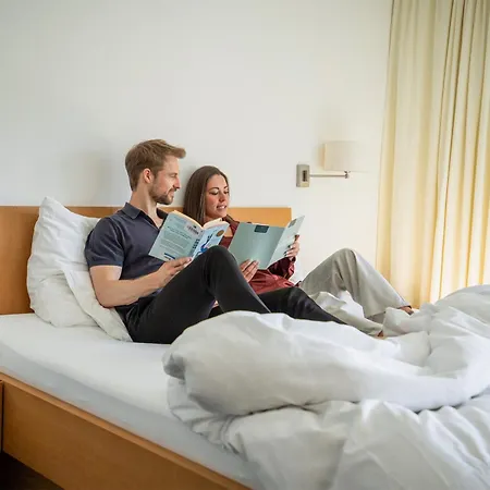 Отель Wellnesshotel Linde