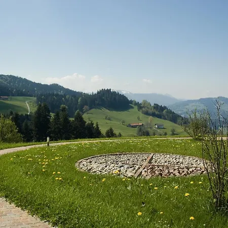 Wellnesshotel Linde Отель Зульцберг