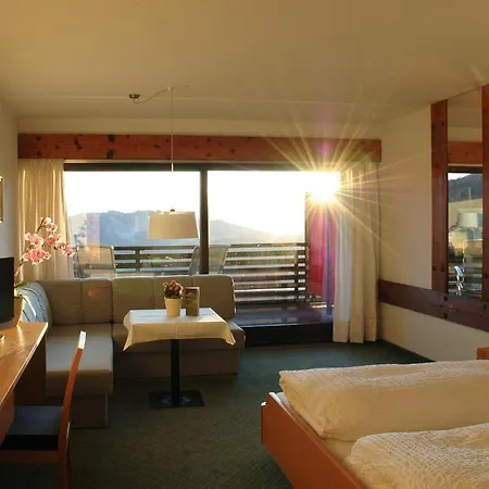 Wellnesshotel Linde Отель Зульцберг